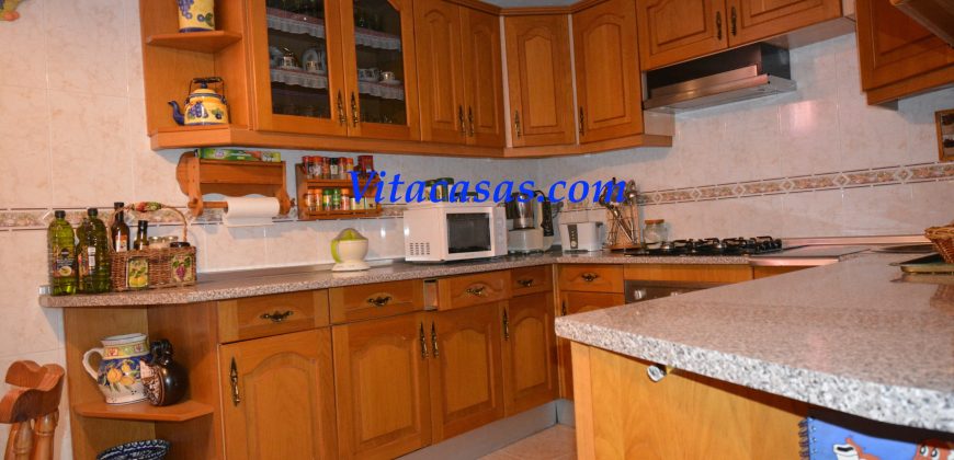 VENTA – PISO CON 5 HAB EN LAVAPIES – MADRID