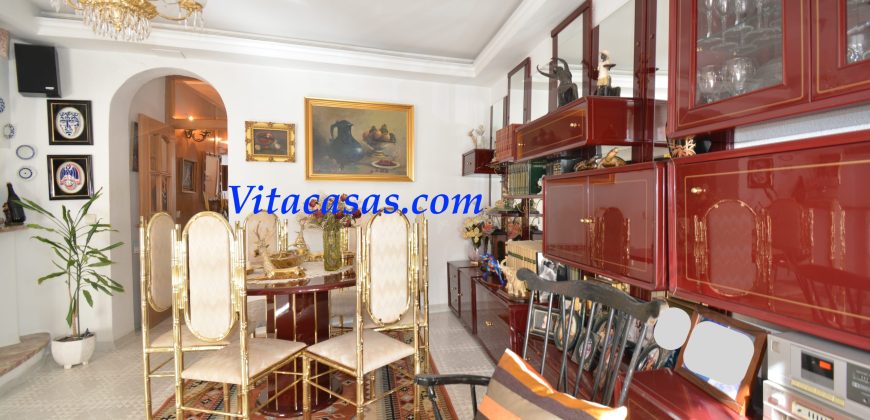 VENTA – PISO CON 5 HAB EN LAVAPIES – MADRID
