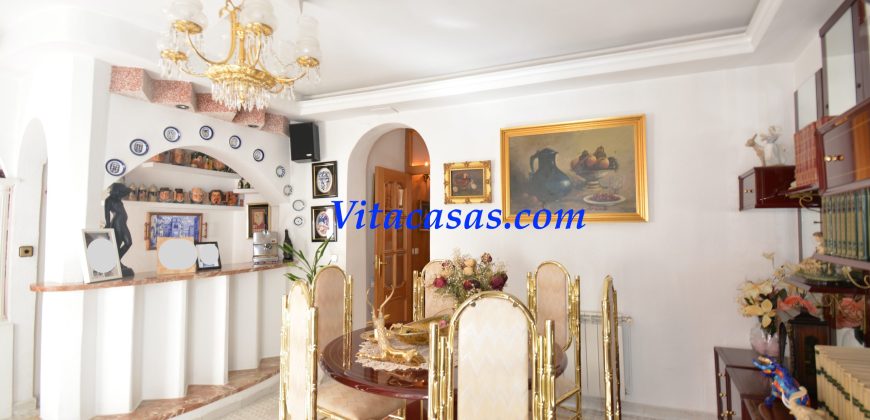 VENTA – PISO CON 5 HAB EN LAVAPIES – MADRID