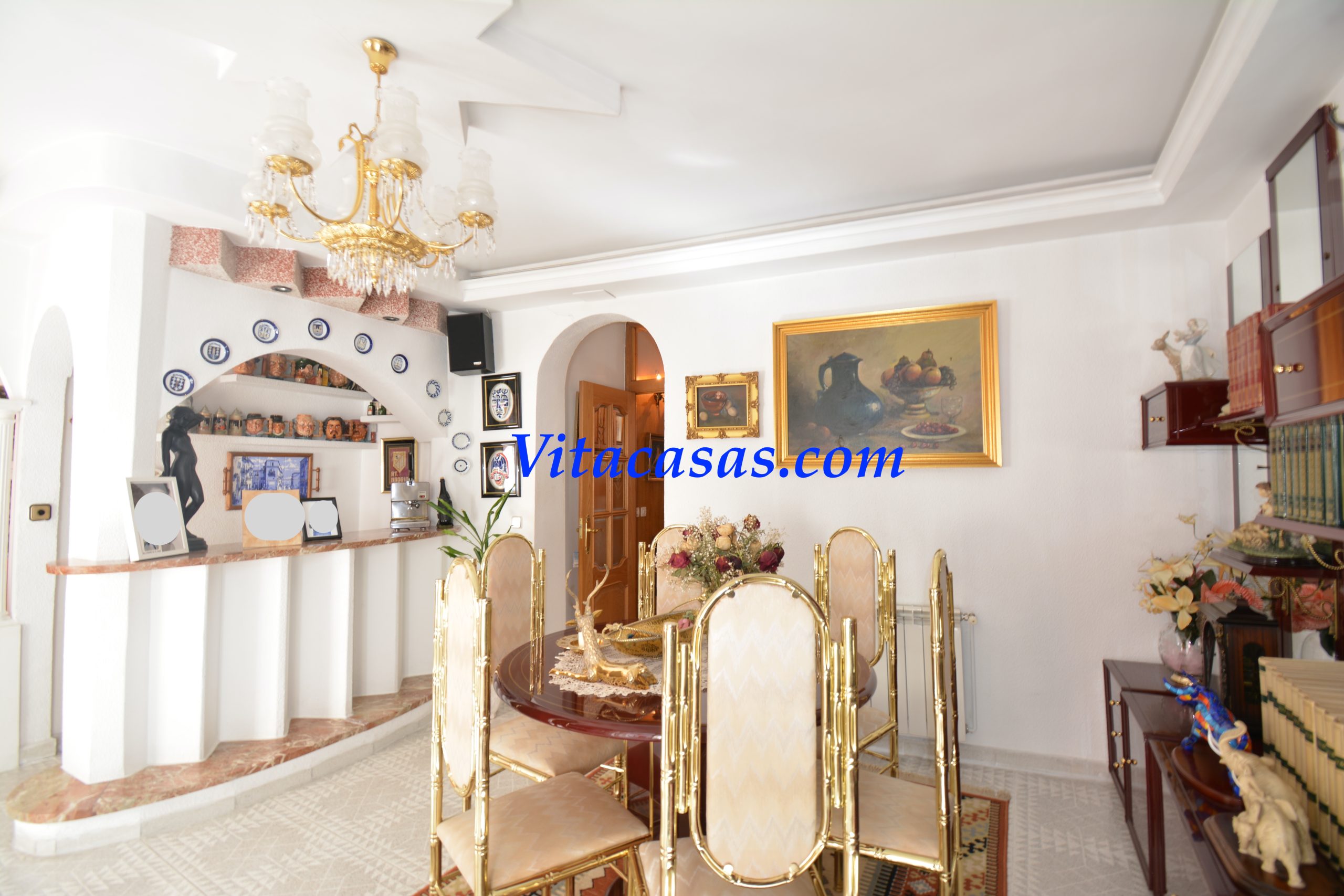 VENTA – PISO CON 5 HAB EN LAVAPIES – MADRID