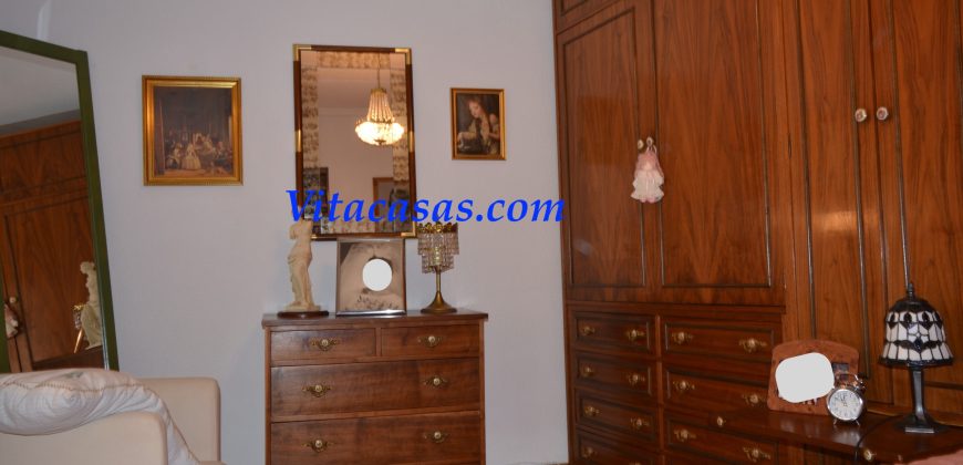 VENTA – PISO CON 5 HAB EN LAVAPIES – MADRID