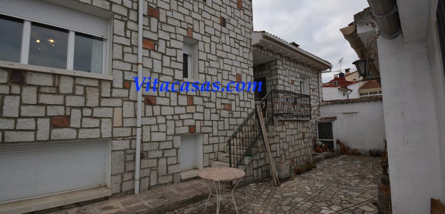 VENTA DE CHALET INDEPENDIENTE. EL TIEMBLO. AVILA