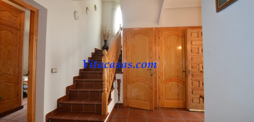 VENTA DE CHALET INDEPENDIENTE. EL TIEMBLO. AVILA