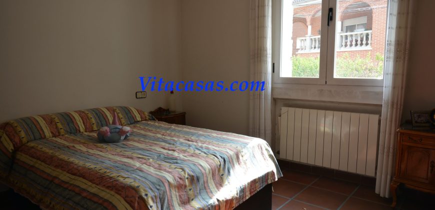 VENTA DE CHALET INDEPENDIENTE. EL TIEMBLO. AVILA
