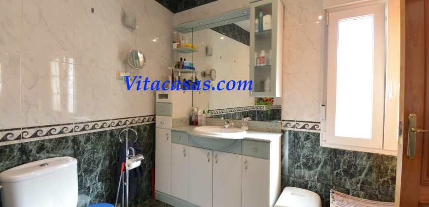 GRAN CHALET ADOSADO – SAN MARTIN DE LA VEGA – MADRID
