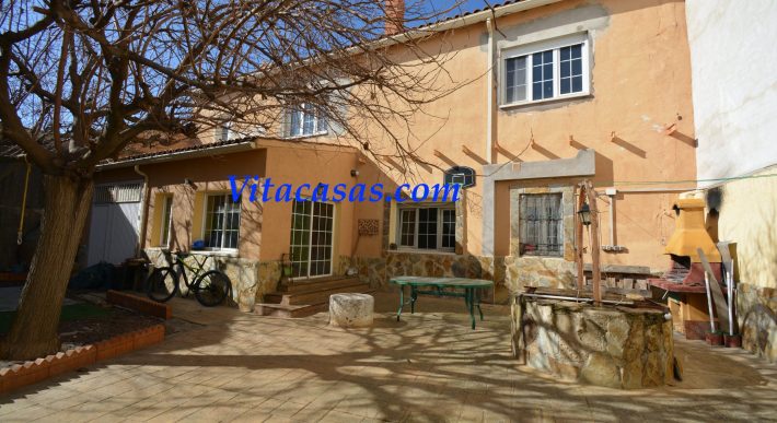 GRAN CHALET ADOSADO – SAN MARTIN DE LA VEGA – MADRID