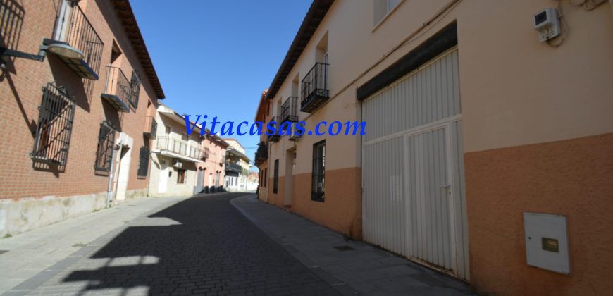 GRAN CHALET ADOSADO – SAN MARTIN DE LA VEGA – MADRID