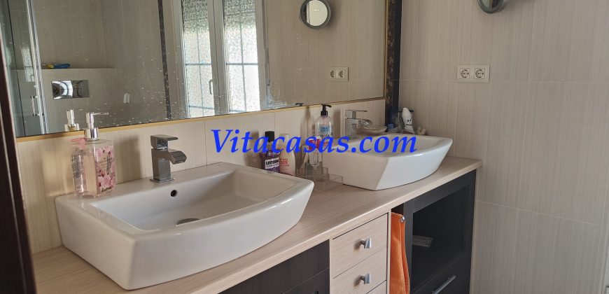 GRAN CHALET ADOSADO – SAN MARTIN DE LA VEGA – MADRID