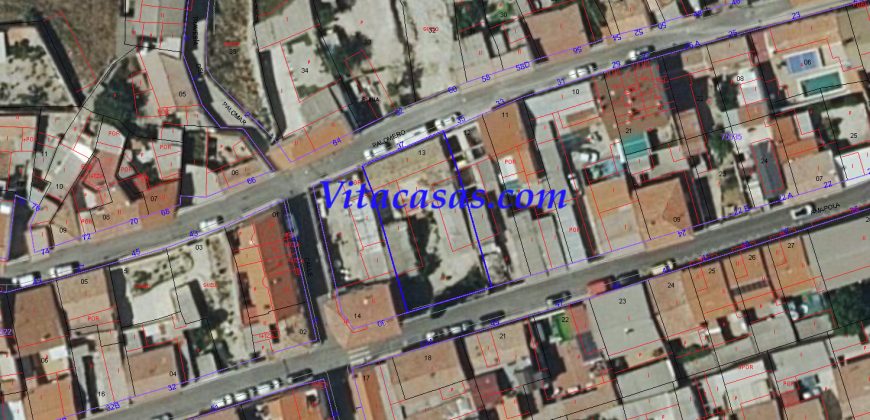 Chalet con 518 m2 de parcela y 311 m2 construidos
