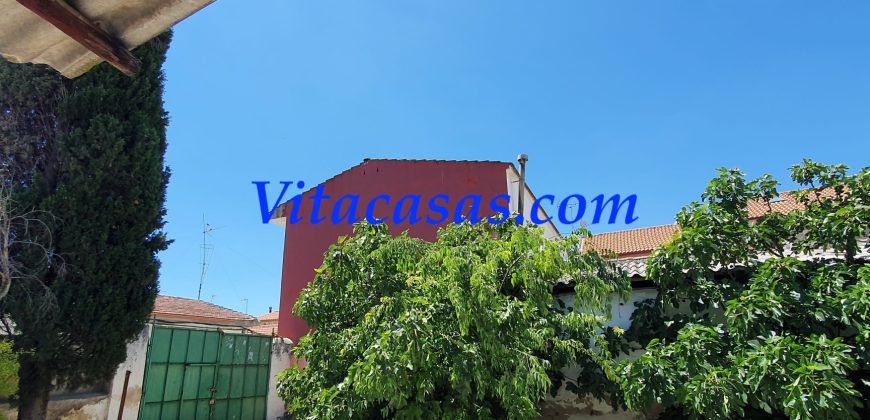 Chalet con 518 m2 de parcela y 311 m2 construidos