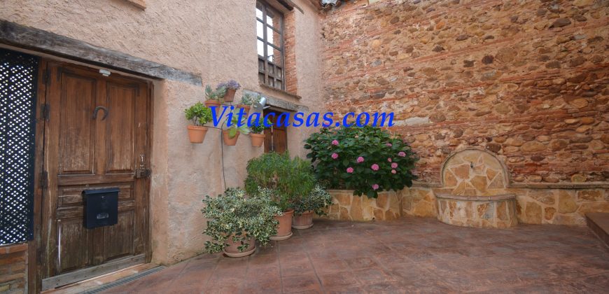 LA CASONA DE ROBLEDILLO