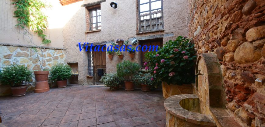 LA CASONA DE ROBLEDILLO