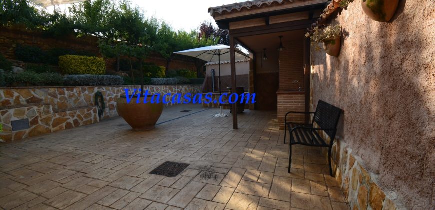 LA CASONA DE ROBLEDILLO