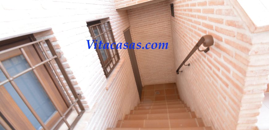 LA CASONA DE ROBLEDILLO