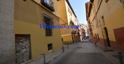 Venta de piso en Tirso De Molina. Madrid