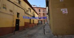 Venta de piso en Tirso De Molina. Madrid
