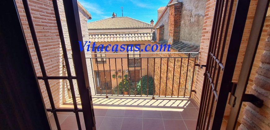 LA CASONA DE ROBLEDILLO