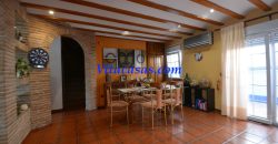 Comodo Chalet Adosado Con Piscina en San Martín De la Vega