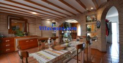 Comodo Chalet Adosado Con Piscina en San Martín De la Vega