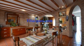 Comodo Chalet Adosado Con Piscina en San Martín De la Vega