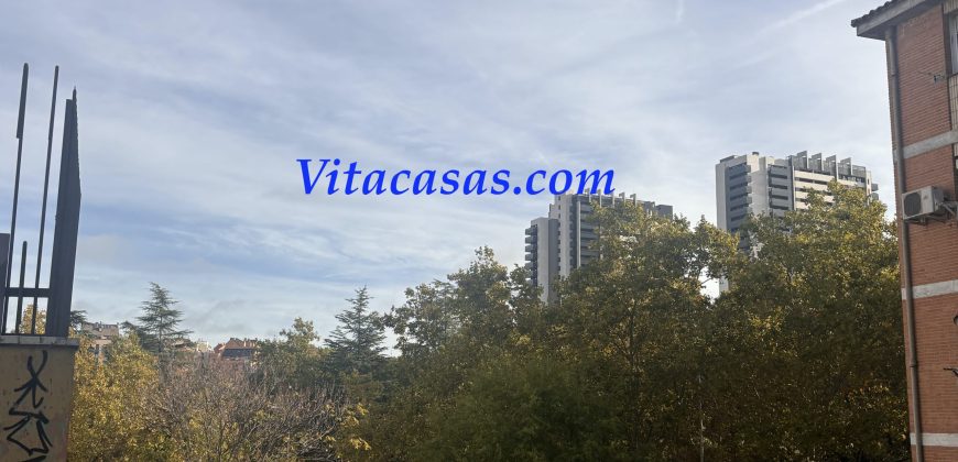 VENTA DE LOCAL EN VALDEZARZA – MADRID