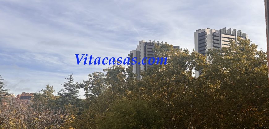 VENTA DE LOCAL EN VALDEZARZA – MADRID