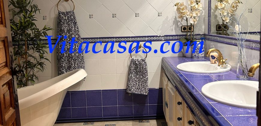 Comodo Chalet Adosado Con Piscina en San Martín De la Vega