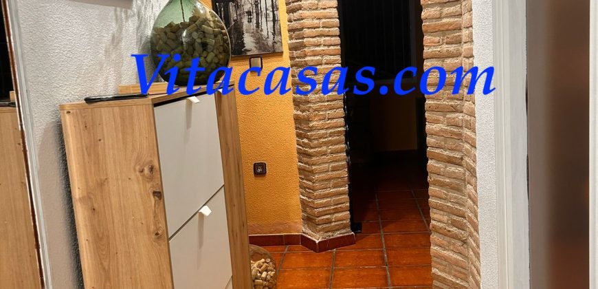 Comodo Chalet Adosado Con Piscina en San Martín De la Vega