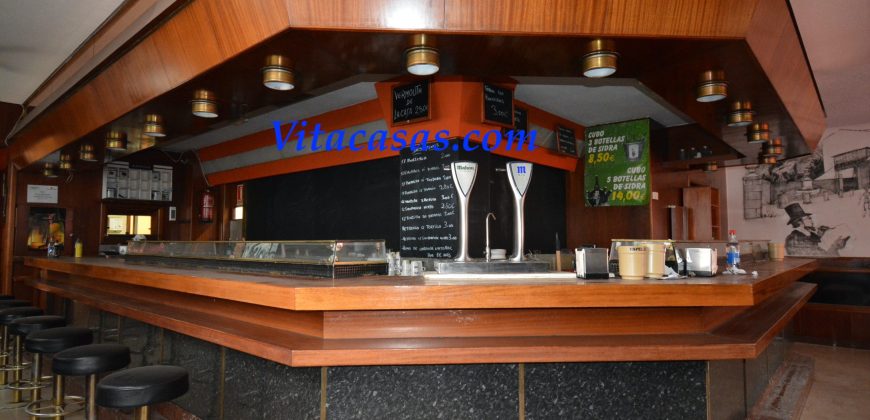 Restaurante en alquiler en zona Ventas / Manuel Becerra con salida de humos