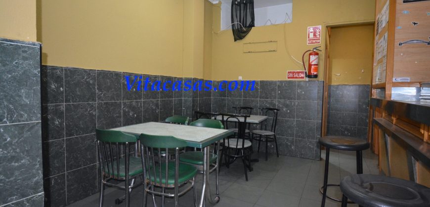 BAR EN VENTA CON LICENCIA Y TERRAZA EN VICÁLVARO. MADRID